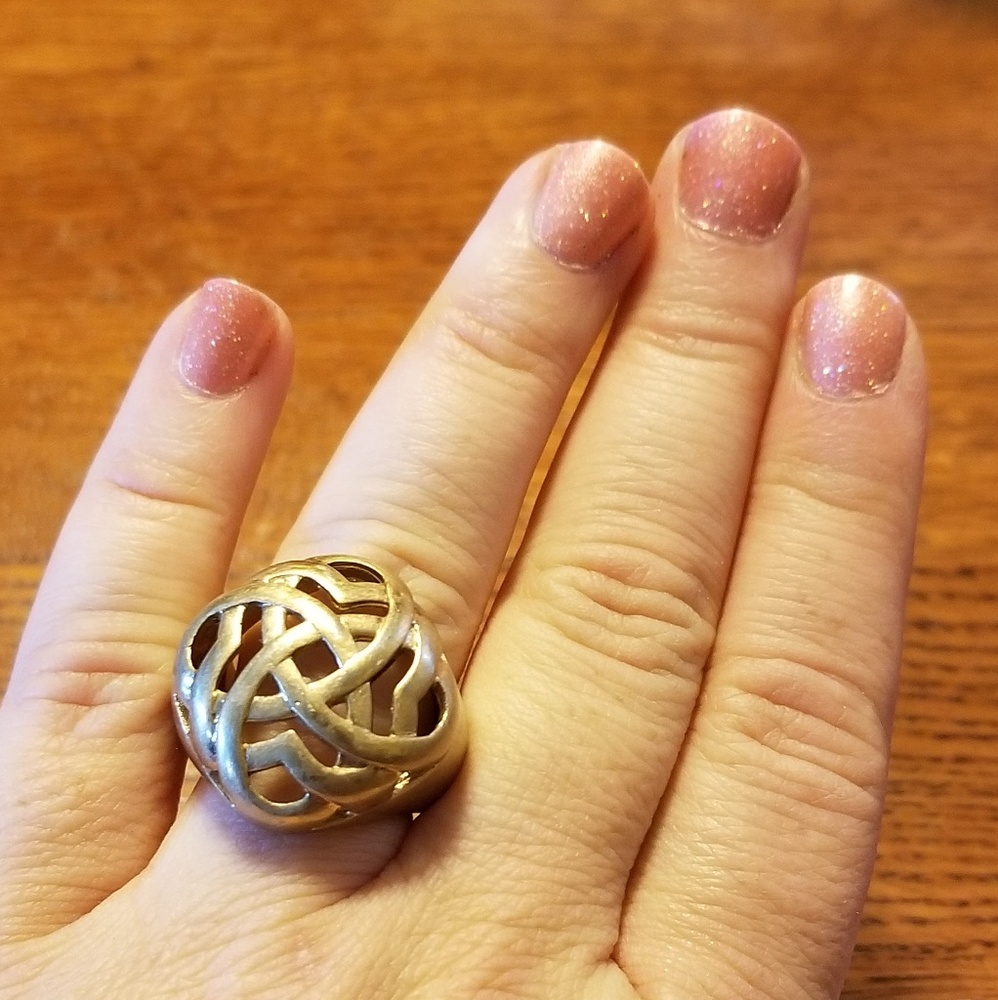 Lia Sophia ring size 8